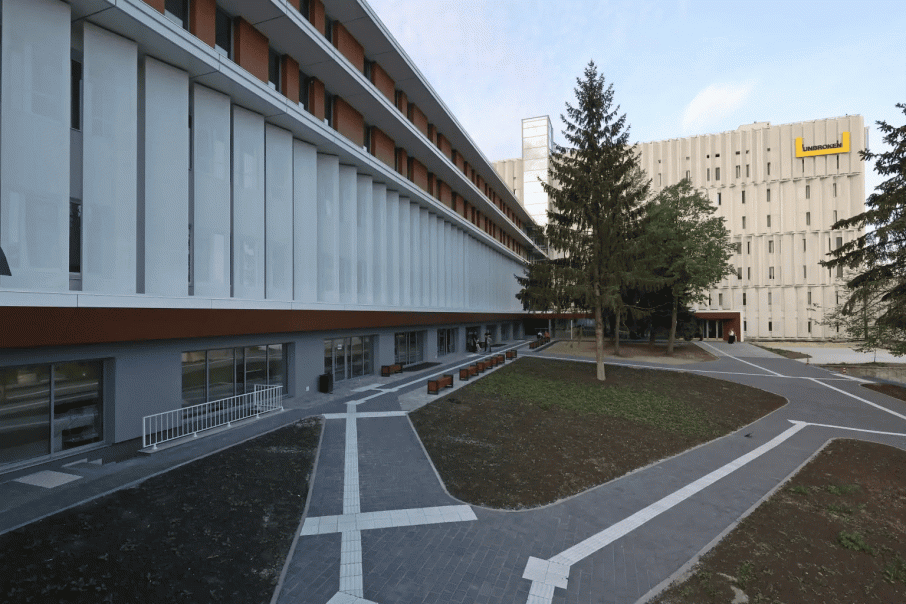Амбулаторно-поліклінічний центр