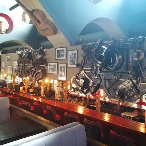 Porter Pub