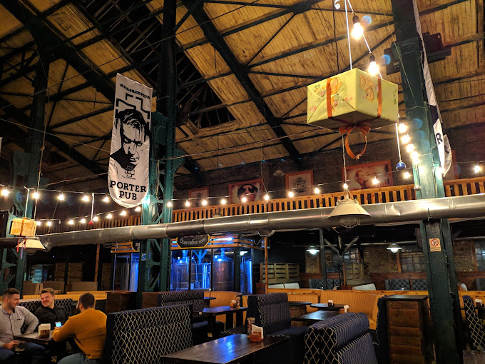 Porter Pub