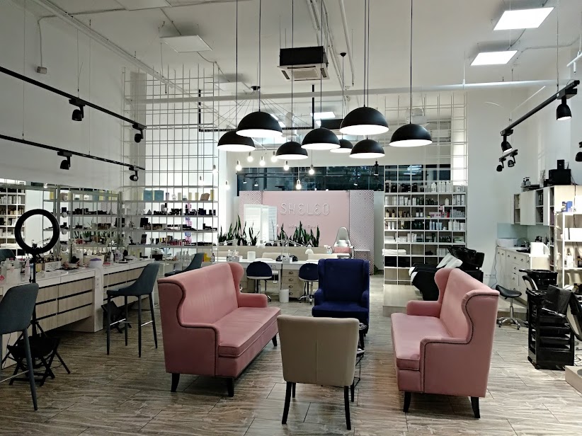 Leo Beauty Club
