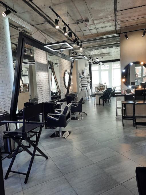 HAIR & NAIL moda studio