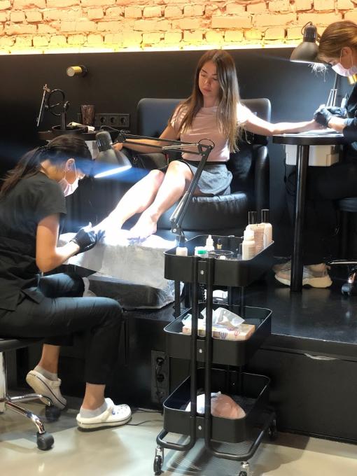 Nailhub