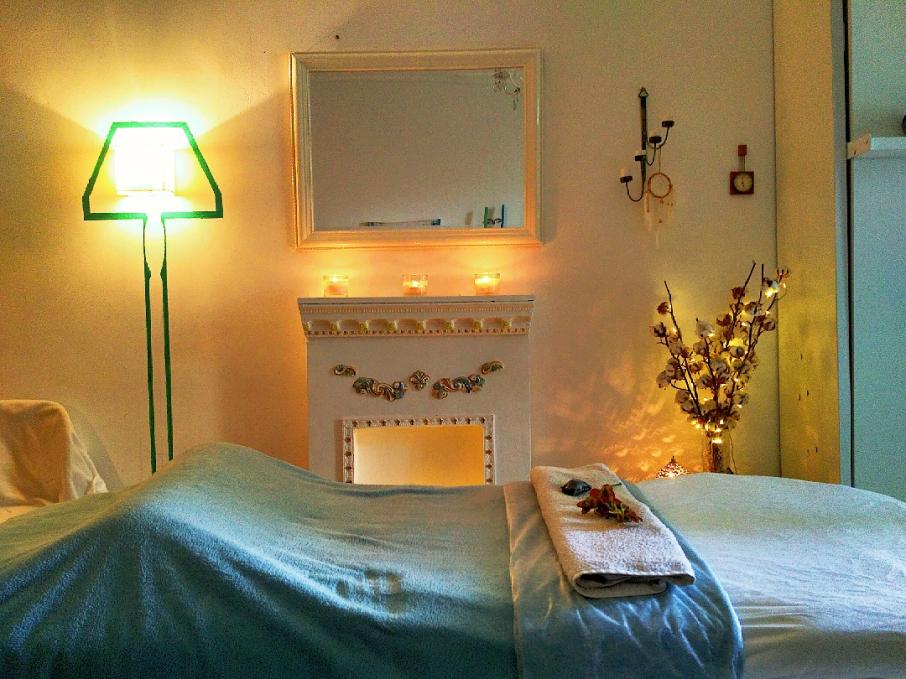 MASSAGE NA LIPKAH
