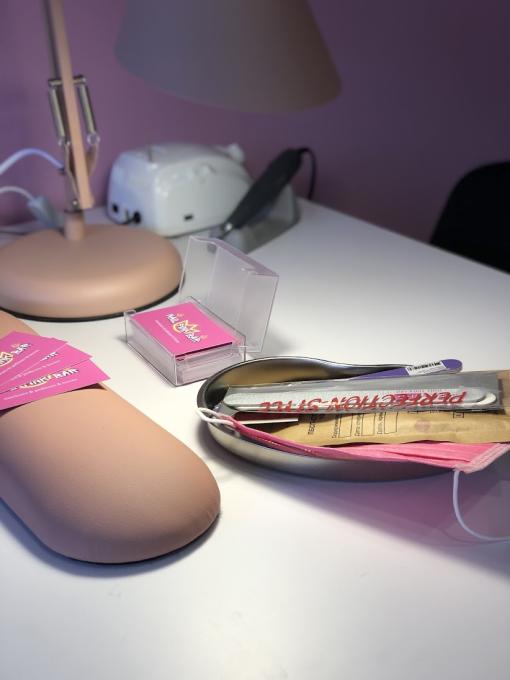 NAIL PINK BAR
