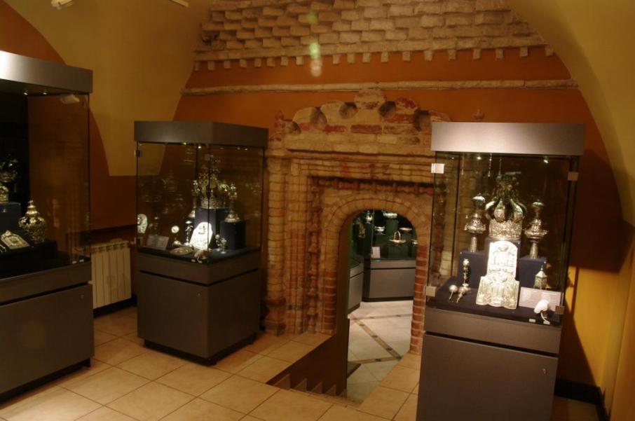 Скарбниця Національного музею історії України