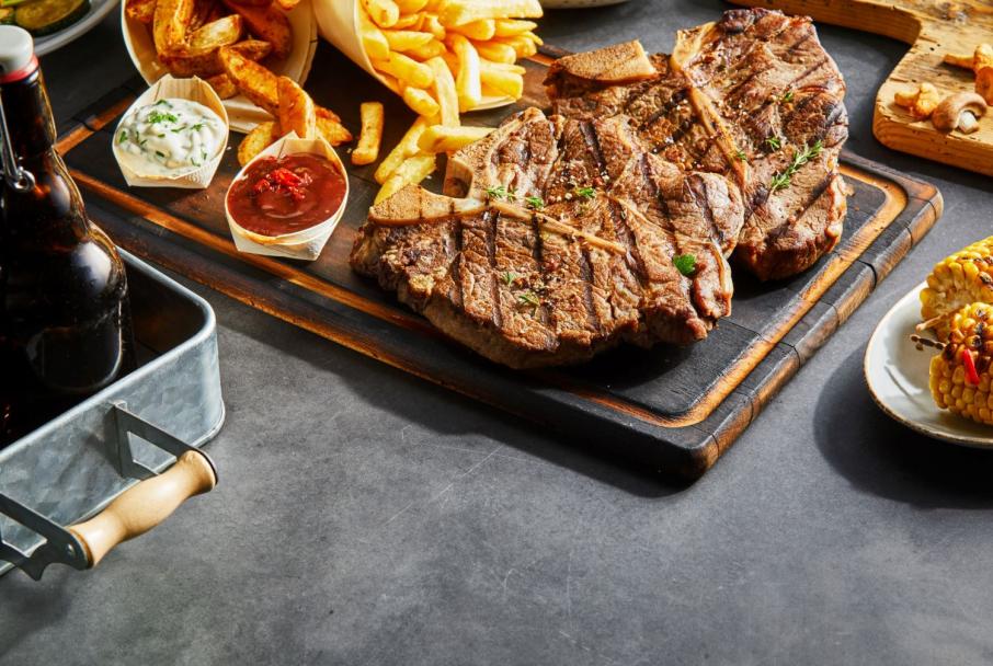 Мясной вторник. На каждую вторую порцию шашлыка скидка 50 %
