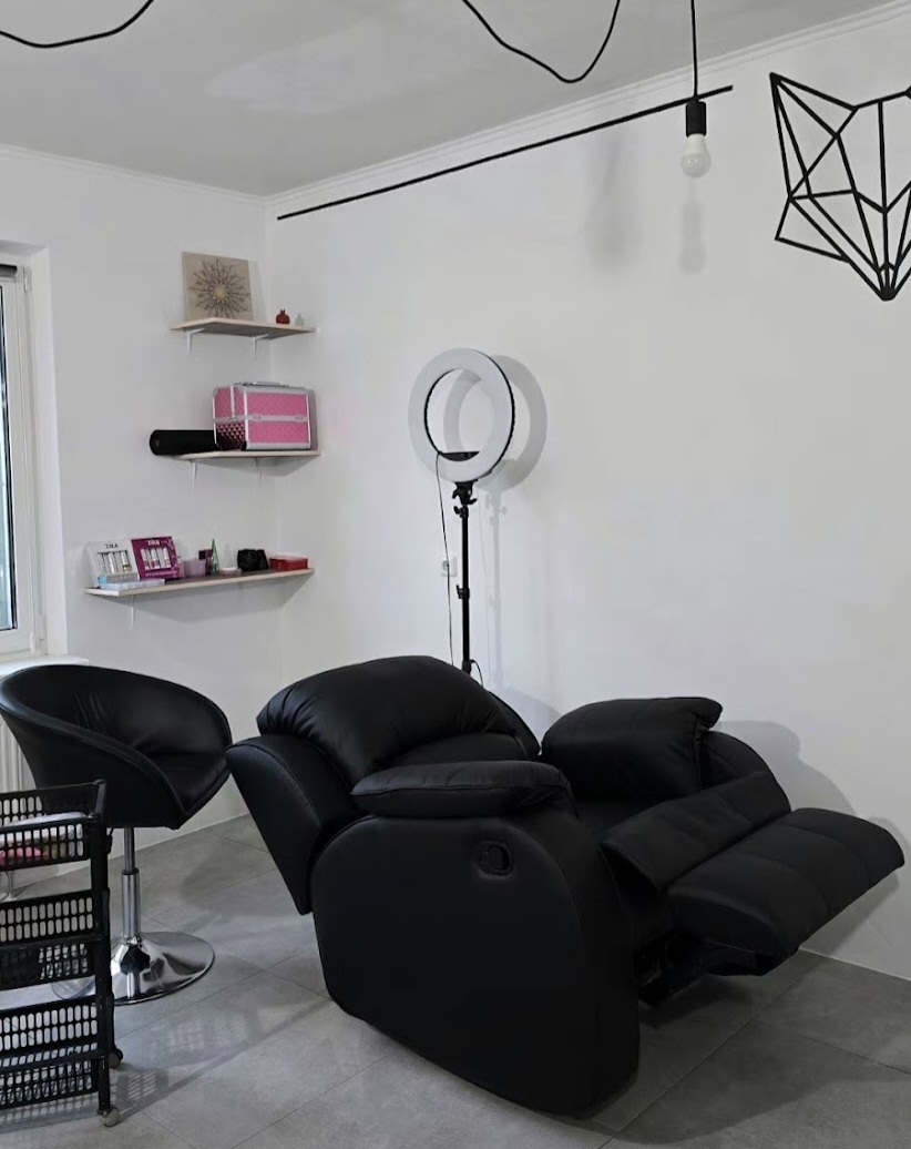 BRACHEVSKA HAIR