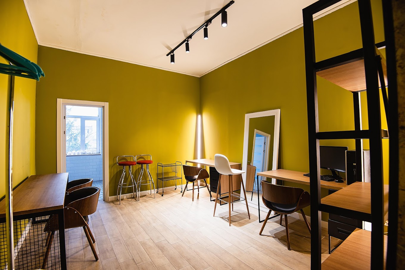 Room Studio