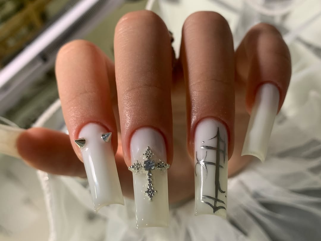 Medline Nails Studio