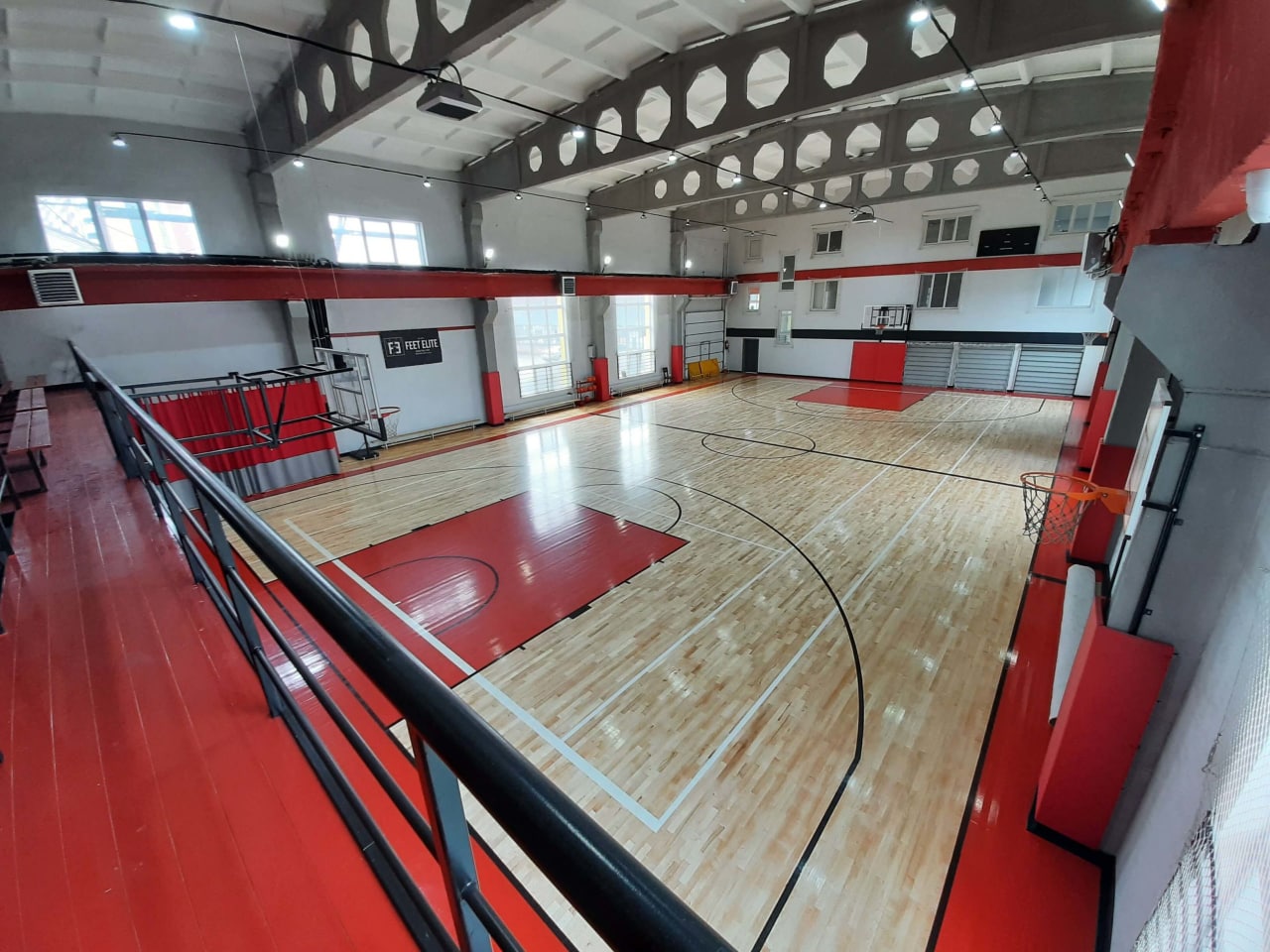 Svoi Arena