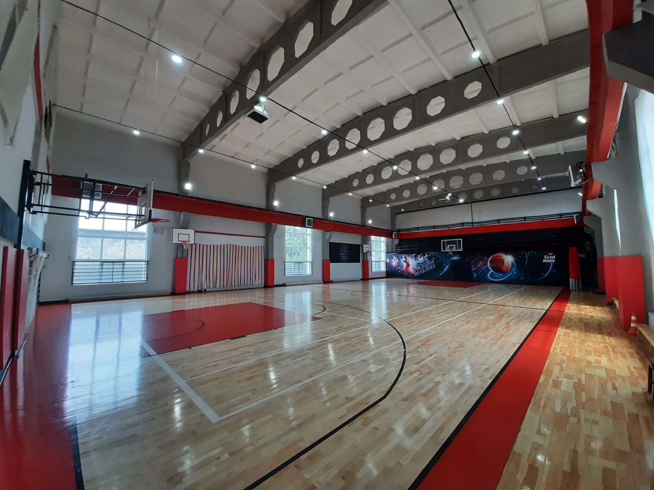 Svoi Arena
