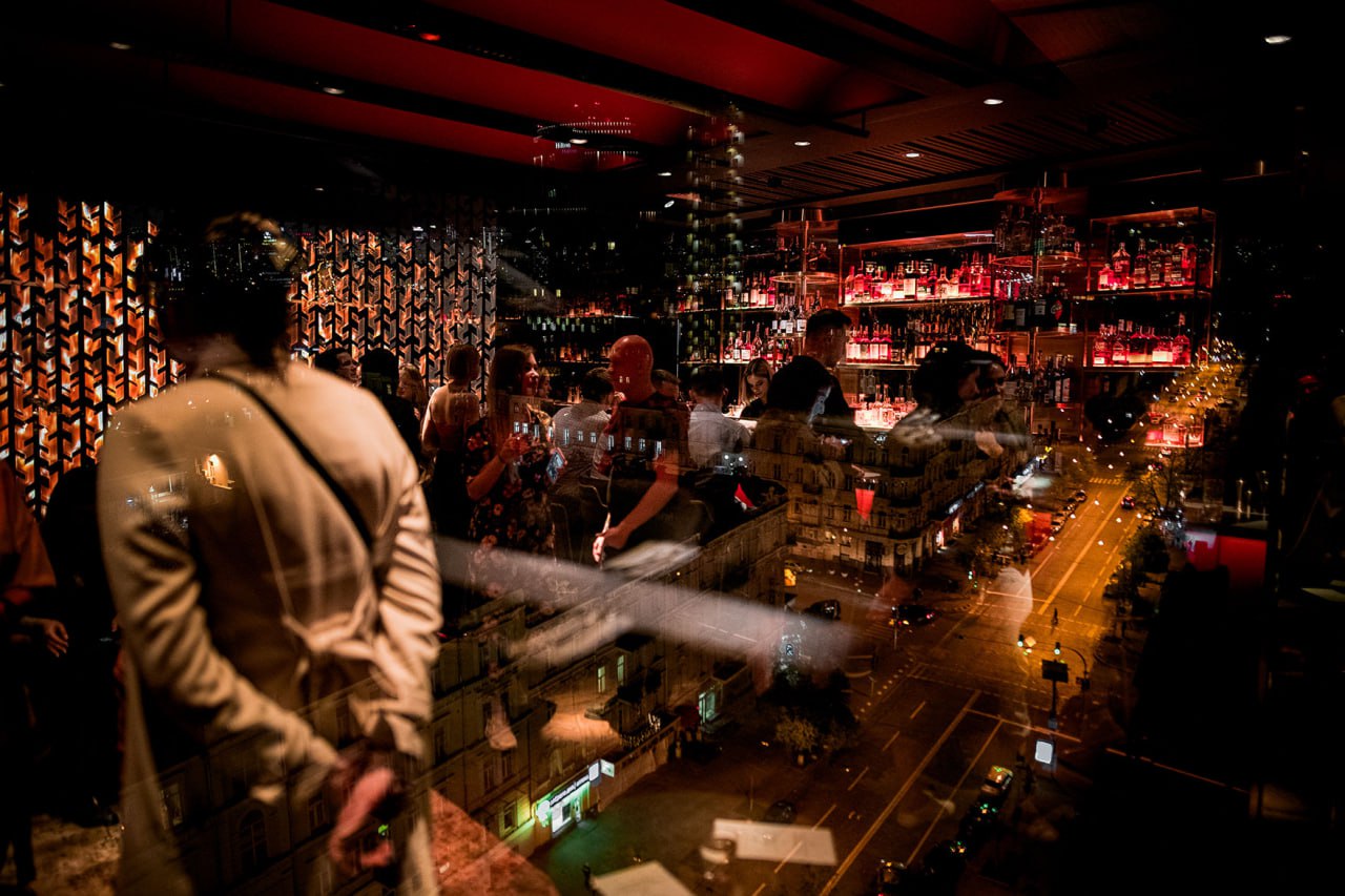 11 Mirrors Rooftop Restaurant & Bar