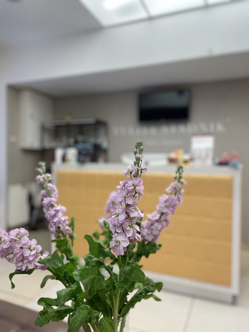YULIYA STADNIK Nail Salon